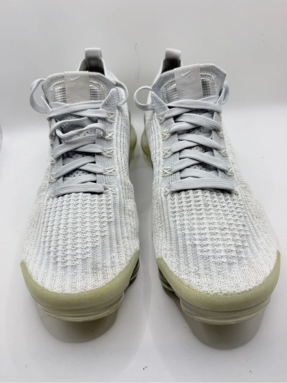 Nike Women's Light Grey/White Vapormax Flyknit Athletic Shoes